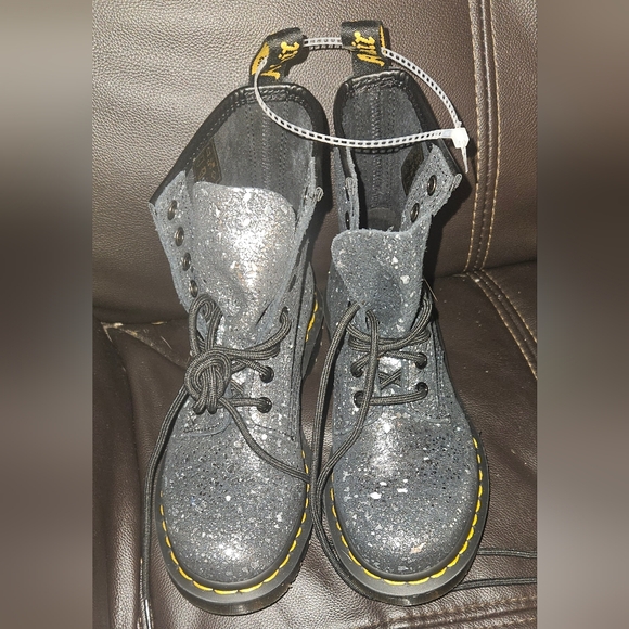 NWOT Dr. MARTENS 1460 Pascal Metallic Splatter Suede Women's size 6 Combat Boots - Picture 9 of 12